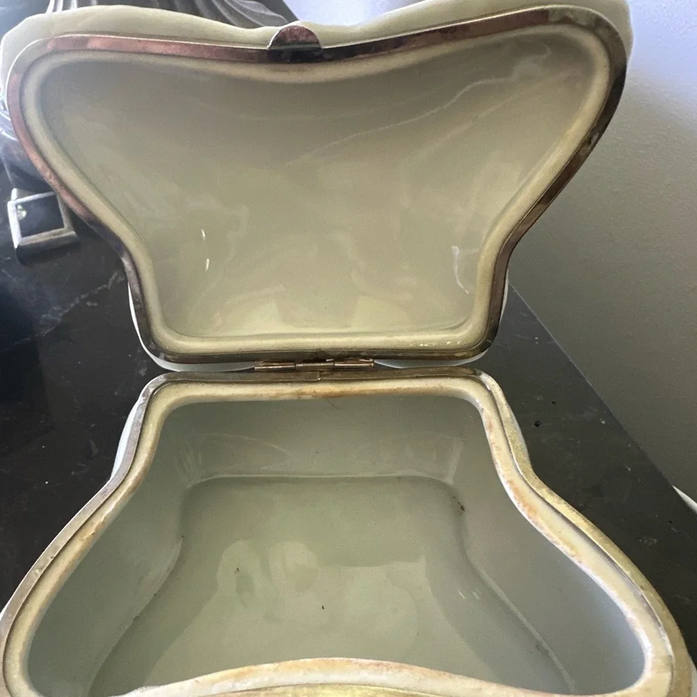Neiman Marcus Vintage Butterfly Porcelain Trinket Box